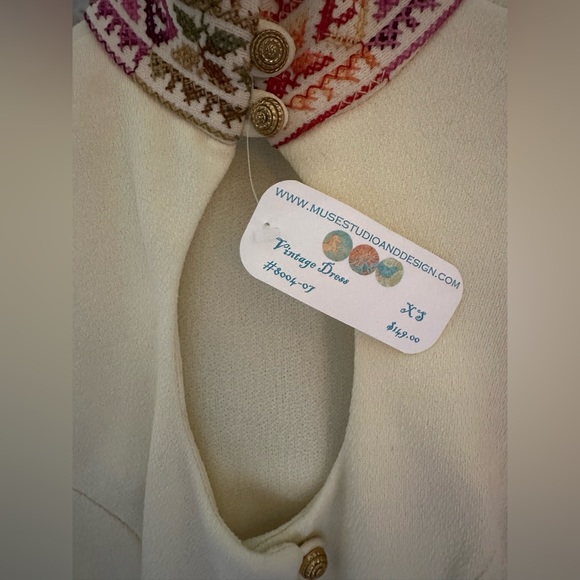 Vintage Mod Embroidered Dress - Picture 6 of 10